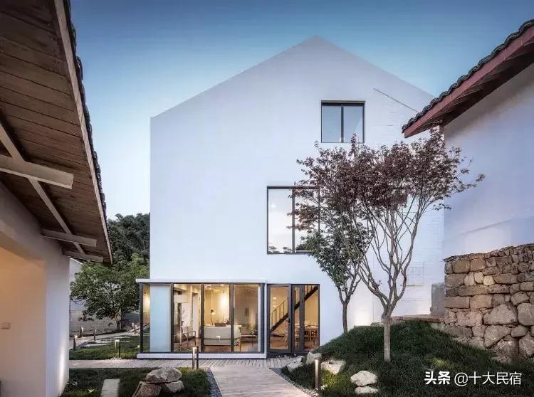 国内性价比高的温泉民宿推荐,江浙温泉民宿有雪景