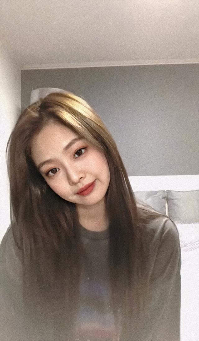 超级减龄修饰脸型的一款发型,超级修饰脸型一款超减龄的发型