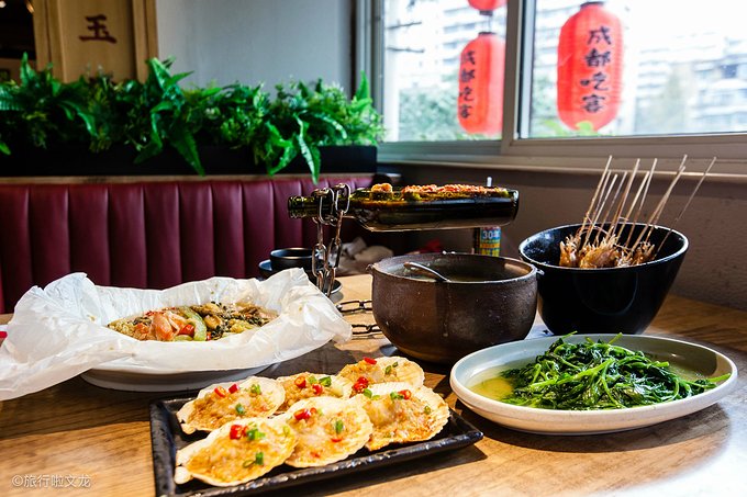 来成都旅游应该去哪吃,到成都每顿都吃火锅