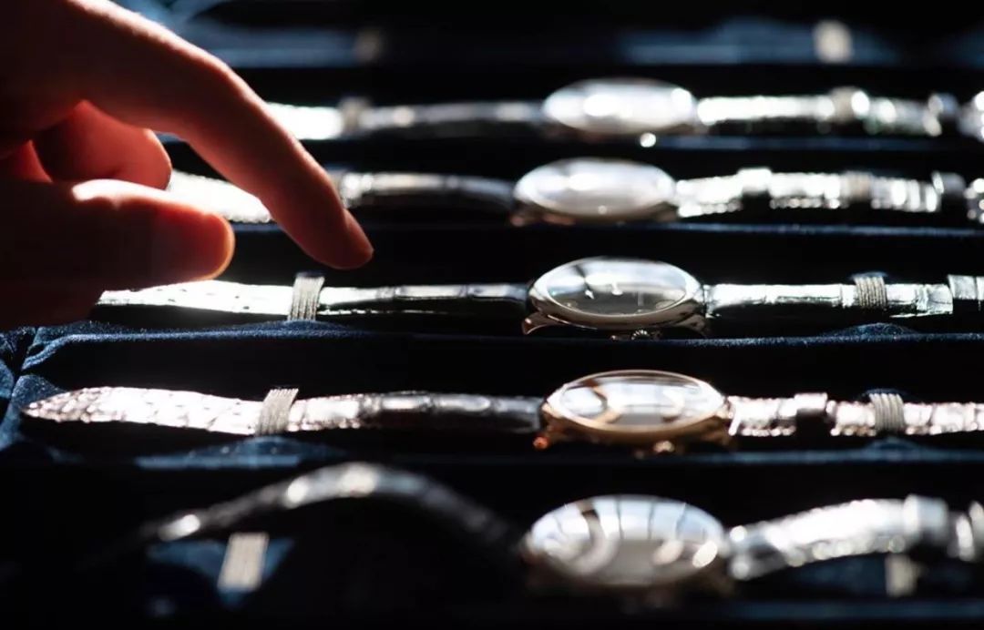 适合学生党戴的高颜值千元手表,高中生适合戴哪一款卡西欧的手表