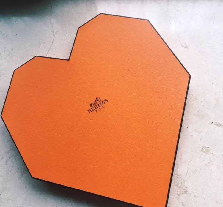 爱马仕品牌设计理念,爱马仕的品牌定位策略