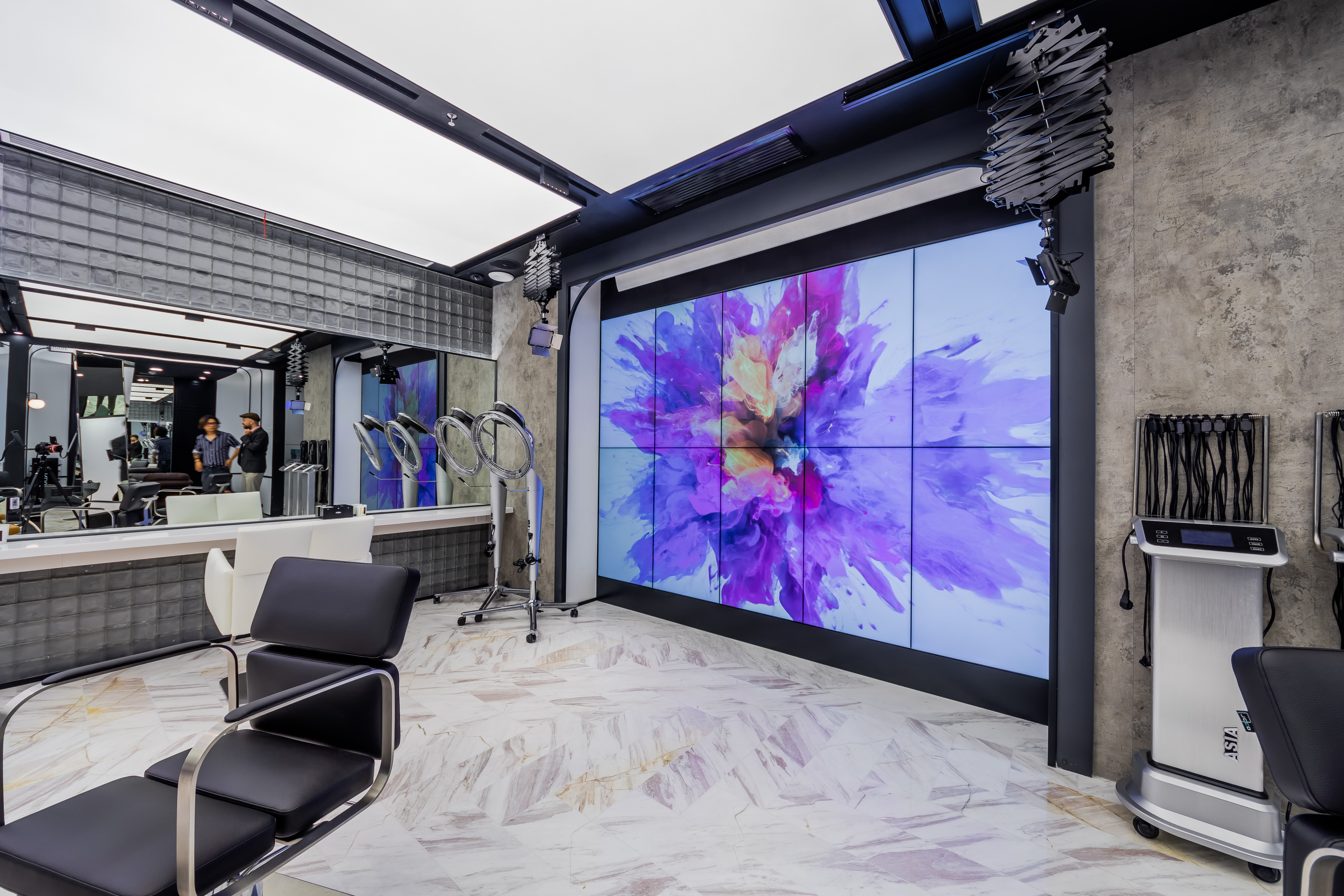 巴黎欧莱雅pro专业美发,巴黎欧莱雅pro沙龙专属