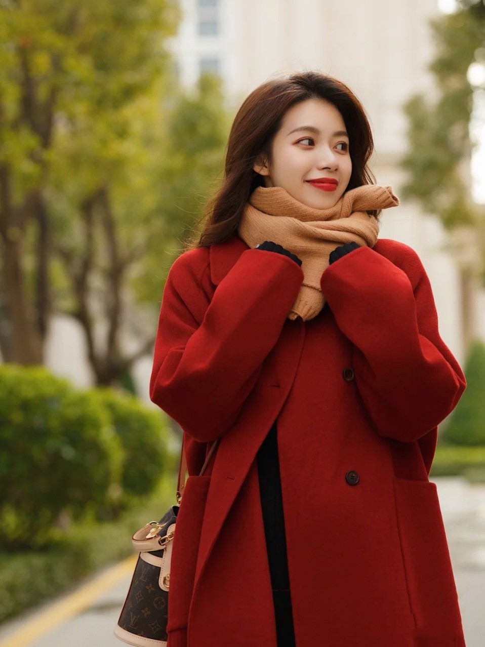 中国红穿搭,衣品好的女人都这样穿