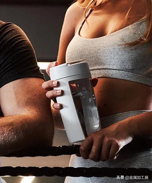 曾经入选奥斯卡礼品包的摇摇杯来了,360°无死角的圆底,易清理