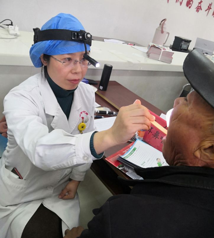 山村里的白大褂,潍坊市中医院白大褂