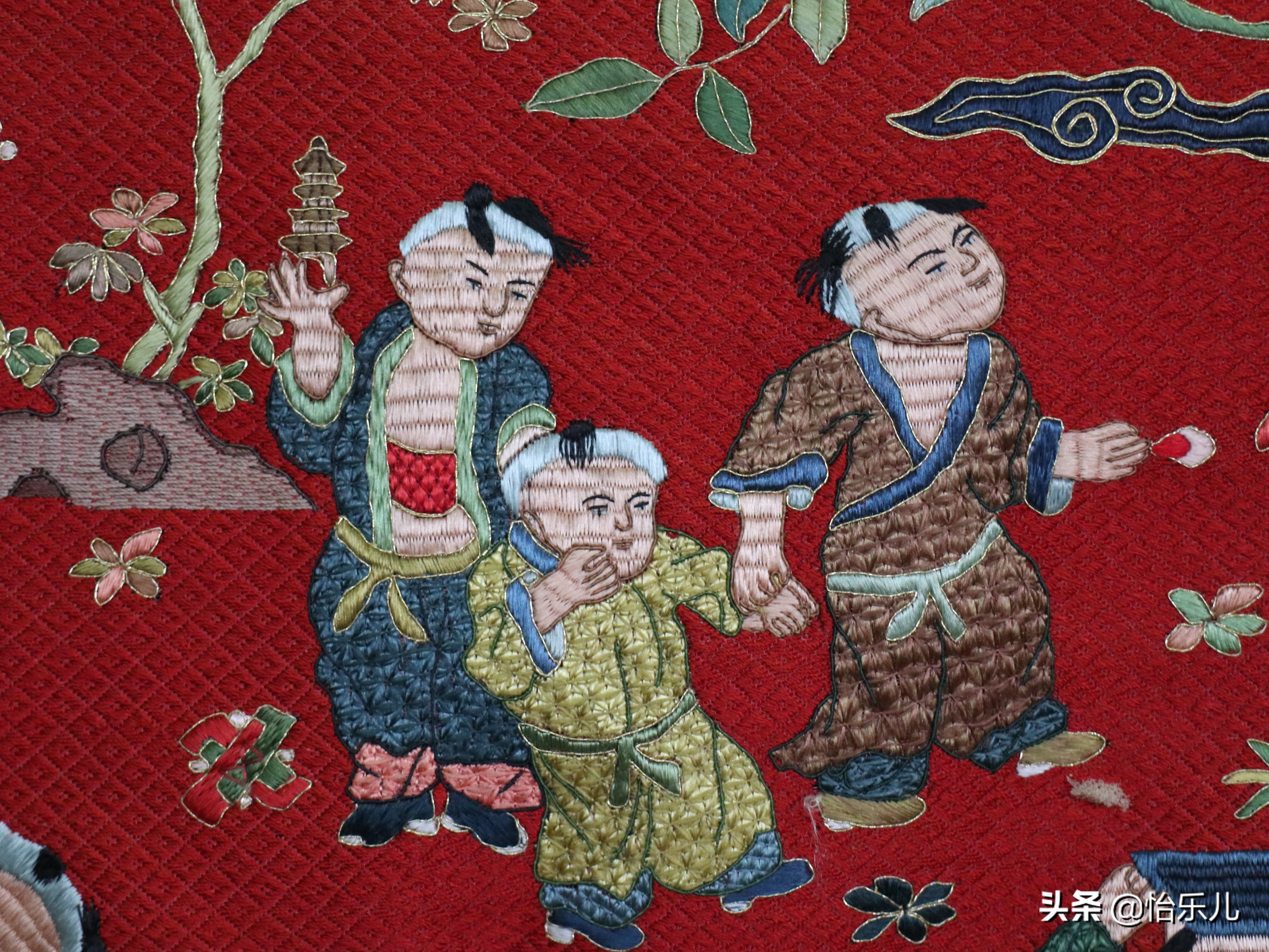 明十三陵出土文物百子衣,明定陵出土服饰