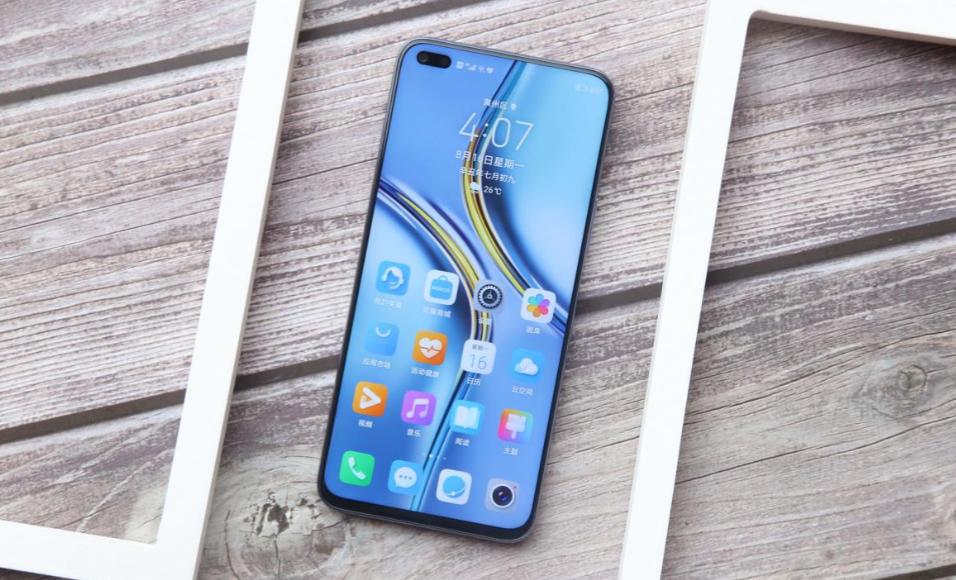 说句真心话，千元手机还是得看这三款，都是“小钢炮”，配置均衡