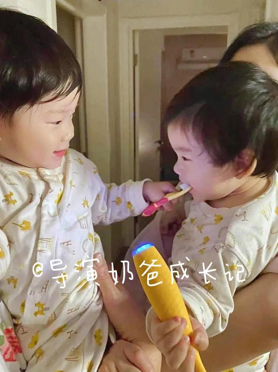 还在给小孩用儿童牙膏吗,牙医涂氟是拿什么涂氟