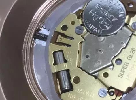 怎么辨别dw手表真假,dw手表怎么样分辨真假