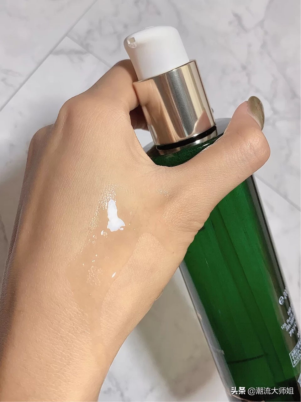 40岁干皮适合赫莲娜哪款水,赫莲娜新肌水适合干皮吗