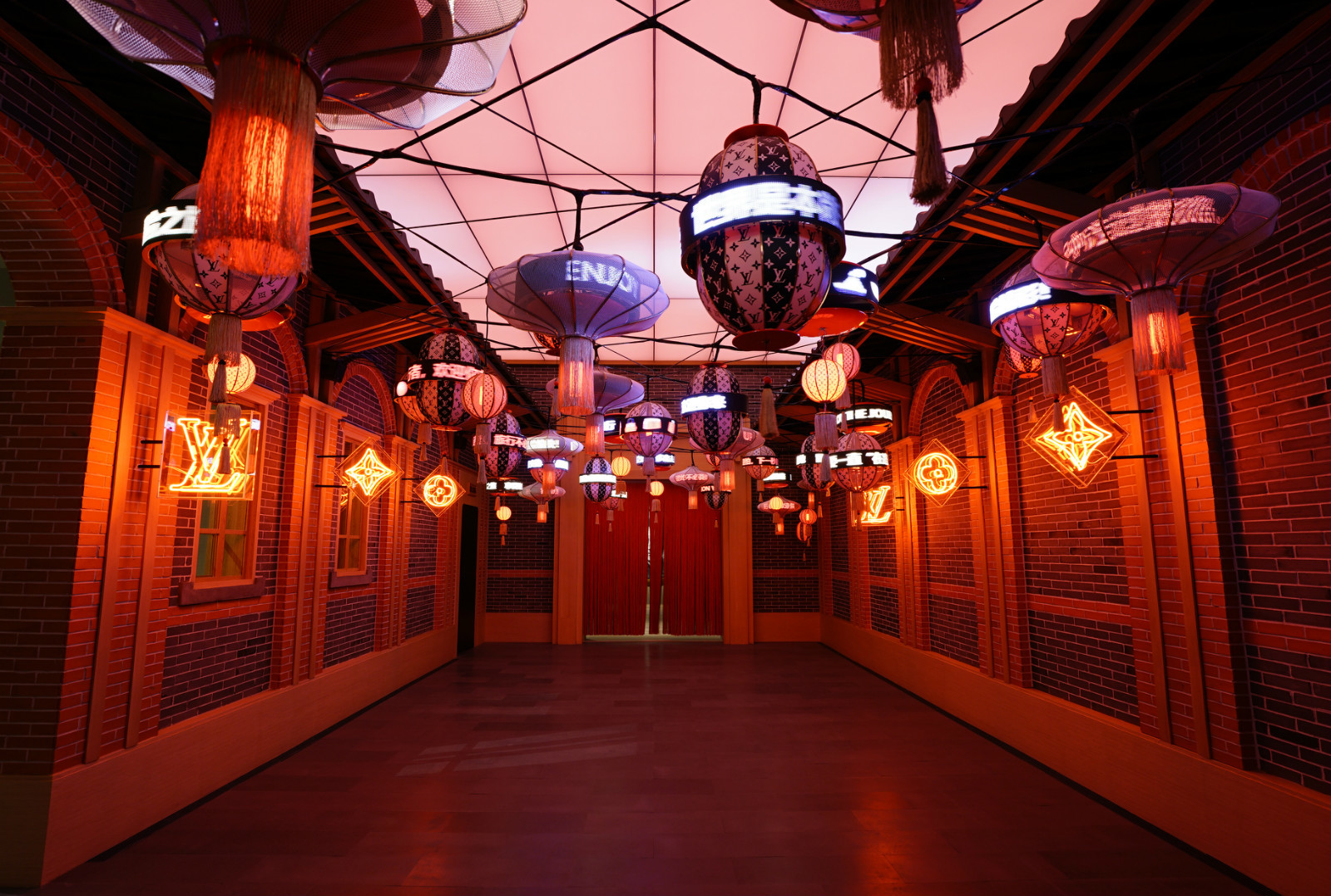 路易威登上海展2023,路易威登上海大秀的视频