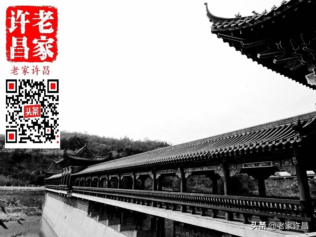 一个人行走在神秘的古建筑里,一个人行走在神秘的古建筑