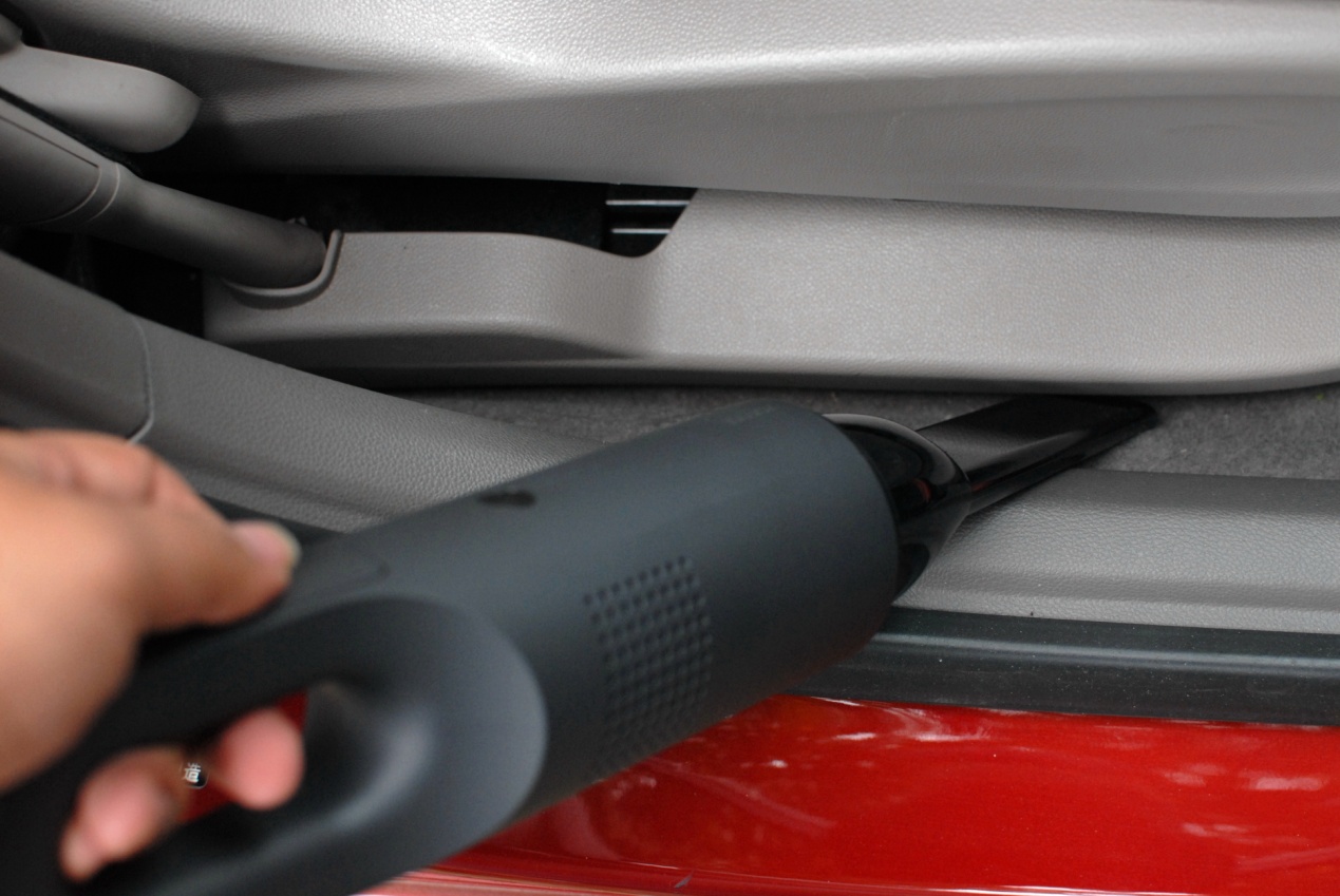 大吸力除螨神器,超强吸力多功能干湿两用吸尘器