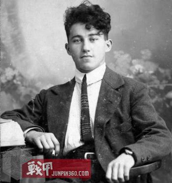 俄罗斯街头年轻人阿迪达斯,俄罗斯三叶草青年