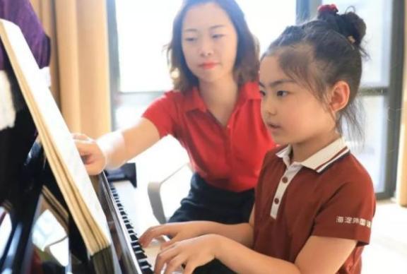 幼儿园老师薪资待遇,幼儿园老师最高工资