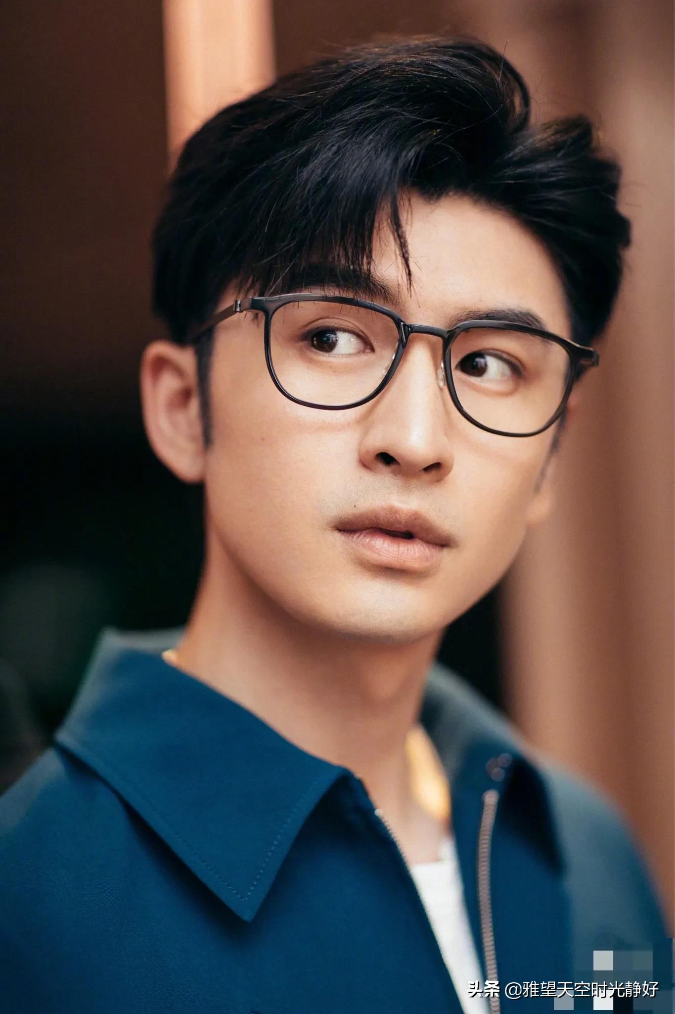 盘点国内男明星眼镜杀高清写真照斯文帅气沉稳内敛雅致贵气