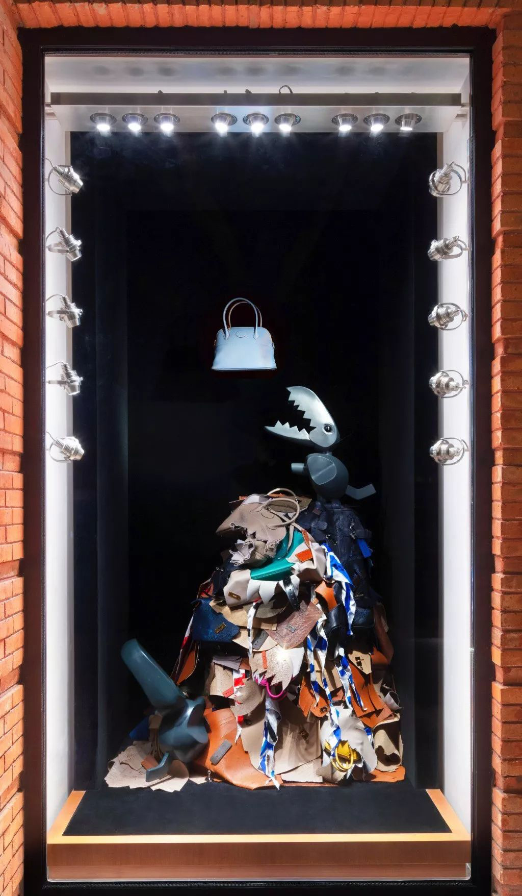 爱马仕品牌设计理念,爱马仕的品牌定位策略