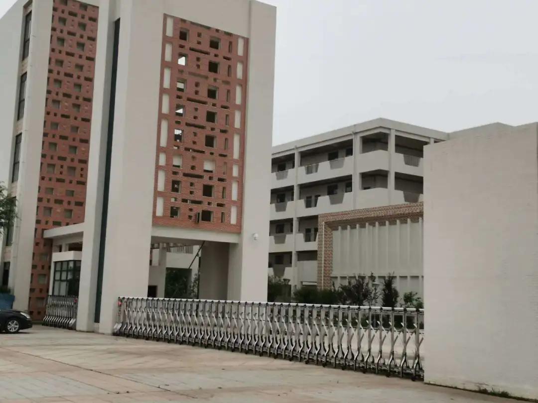 吉安各楼盘附近学校,吉安8中分校学区房