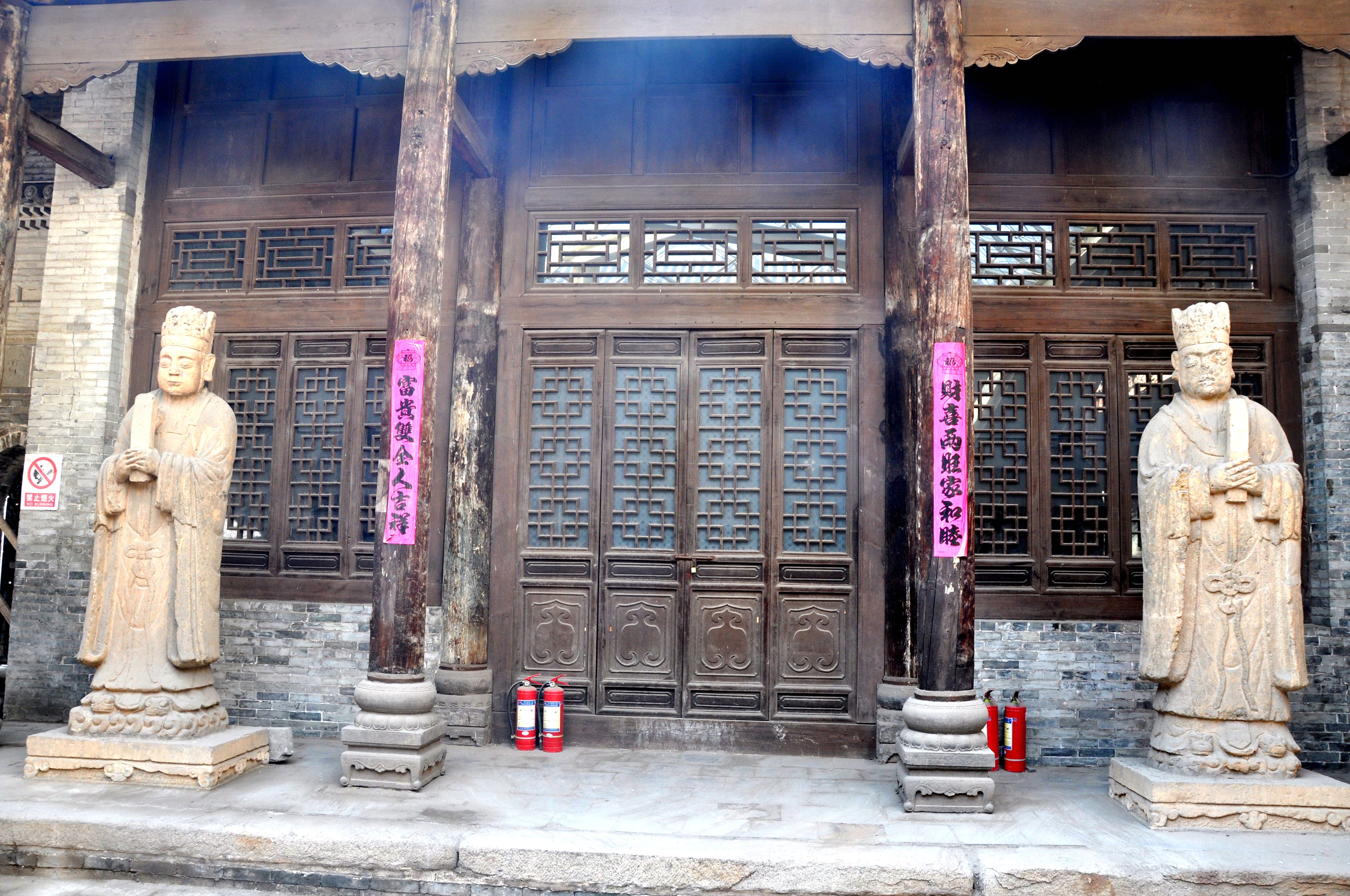 走出古色古香的大悲院，有一种欲说还休的感觉无以言表