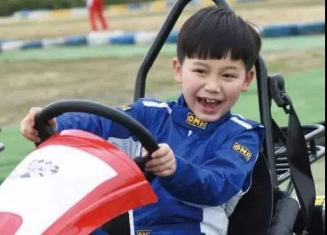 熊孩子们期待已久的跑酷游戏,熊孩子们开卡丁车