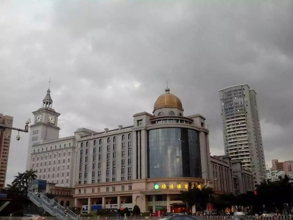 一个人在海边玩一天,一个人在海边怎么玩