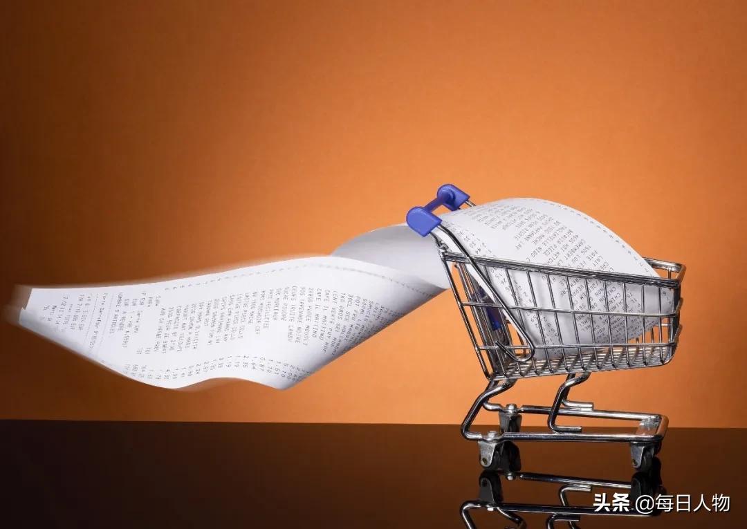 一千块买口罩,三千块买睡衣,疫情期间的女性账本