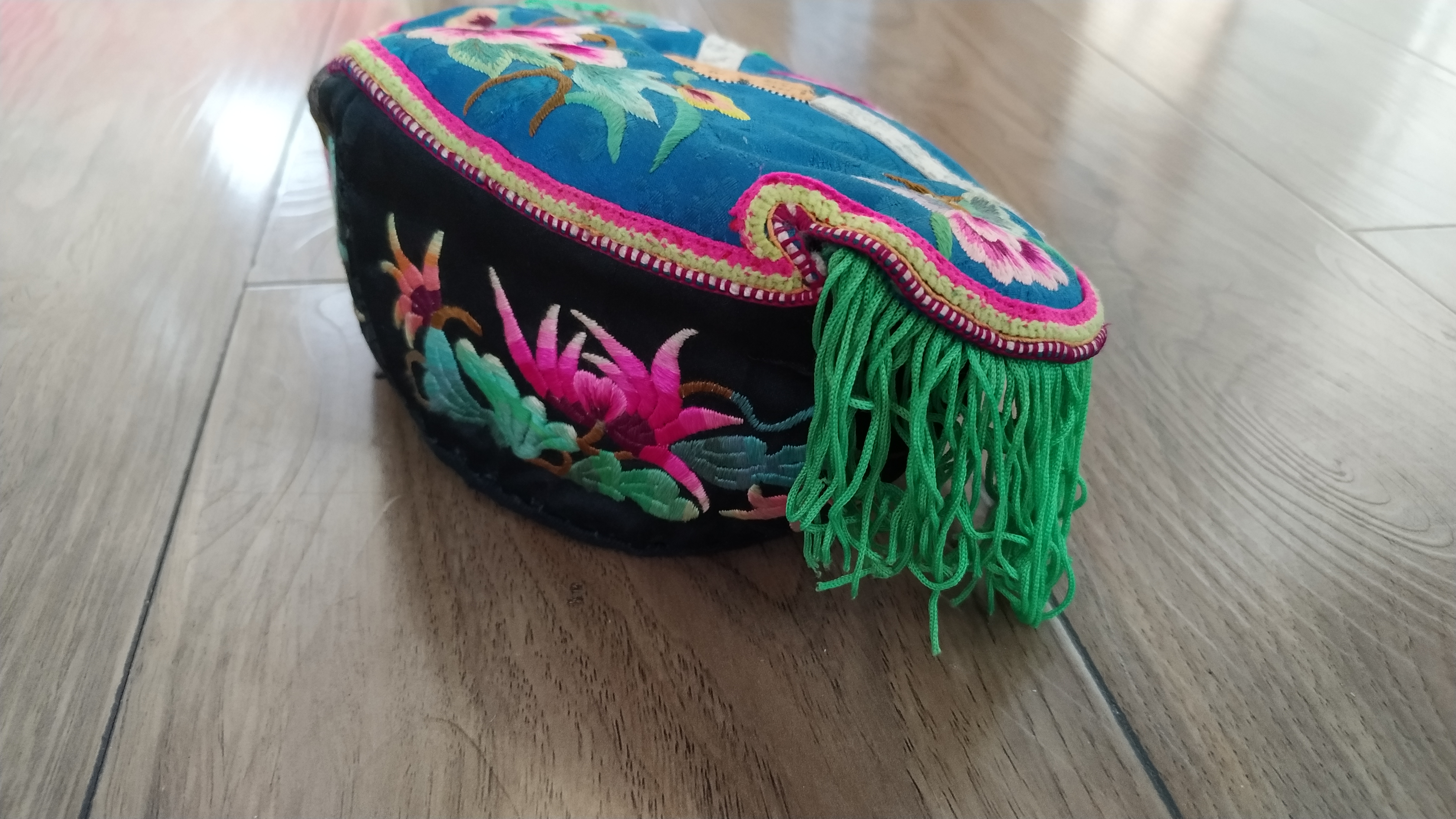 藏金和藏绣哪个好看,藏绣价格一般多少