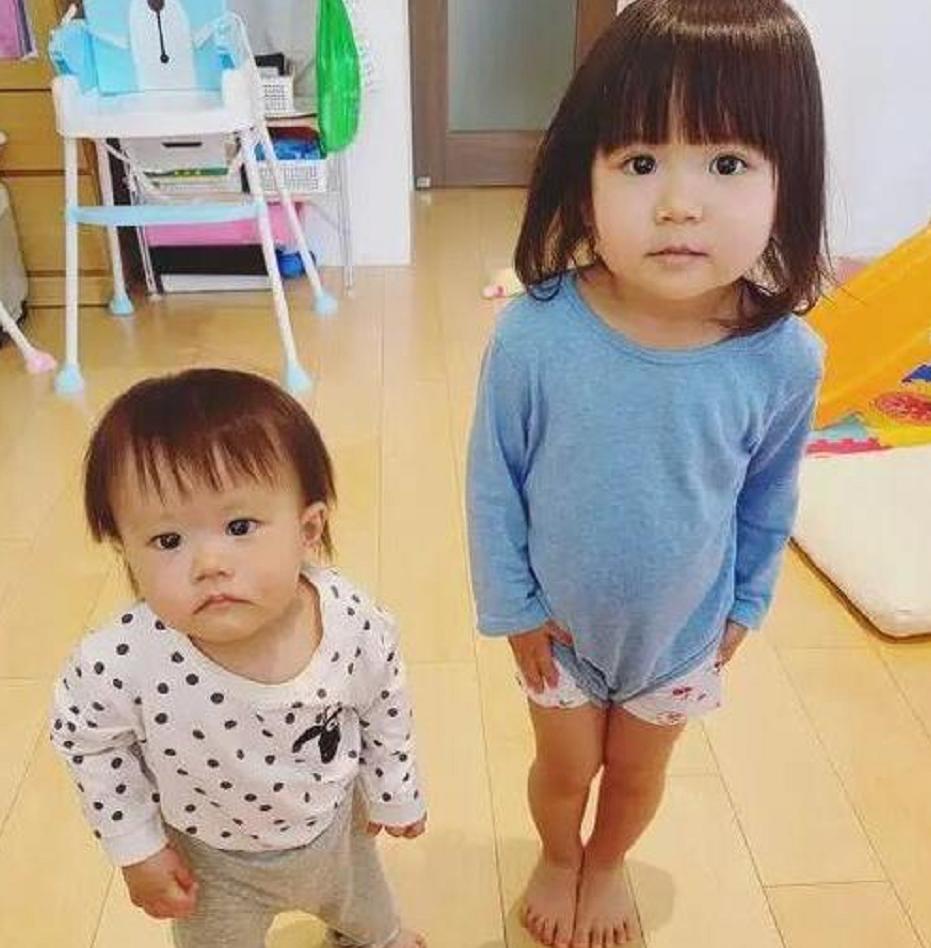 哥哥再次见到妹妹后失声痛哭,哥哥见到妹妹紧紧拥抱痛哭