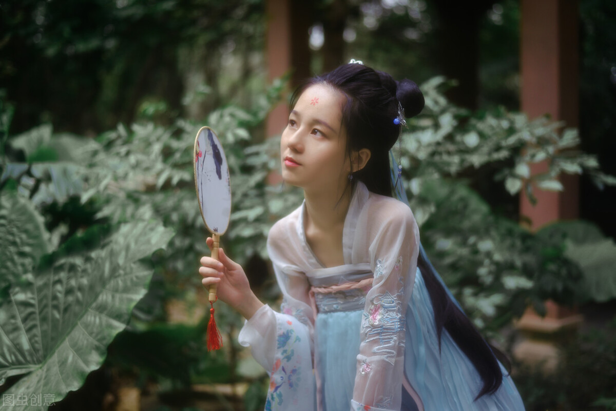 亲生父亲利用我结交权贵，身不由己的我一心错付，结局竟如此悲凉