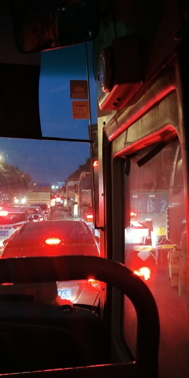 物是人非事事休,物是人非事事休休字是什么意思