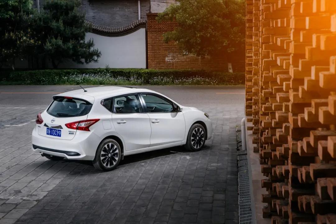 涓ゅ帰杞︾數鍔ㄥ熬闂ㄨ溅鐪熼,涓ゅ帰杞﹀紑璧锋潵鐪熼