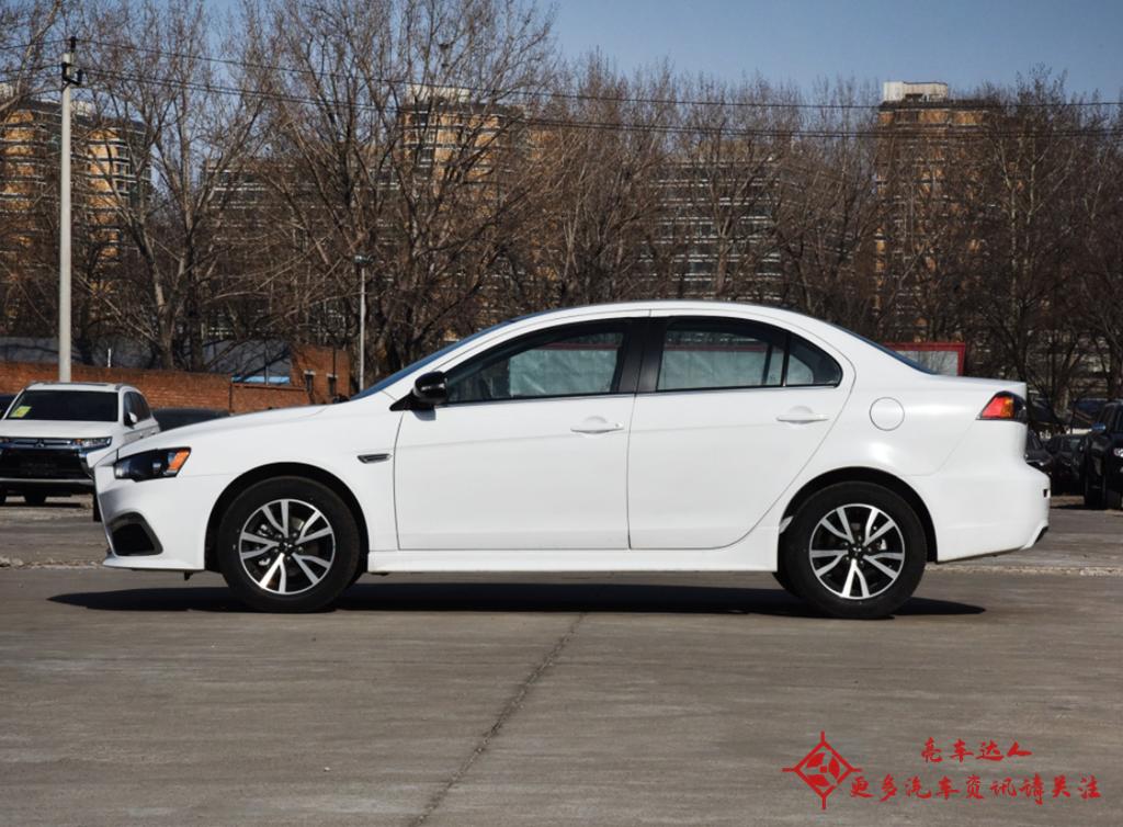 三菱翼神黑白经典款,几千块就能买到的老款三菱翼神