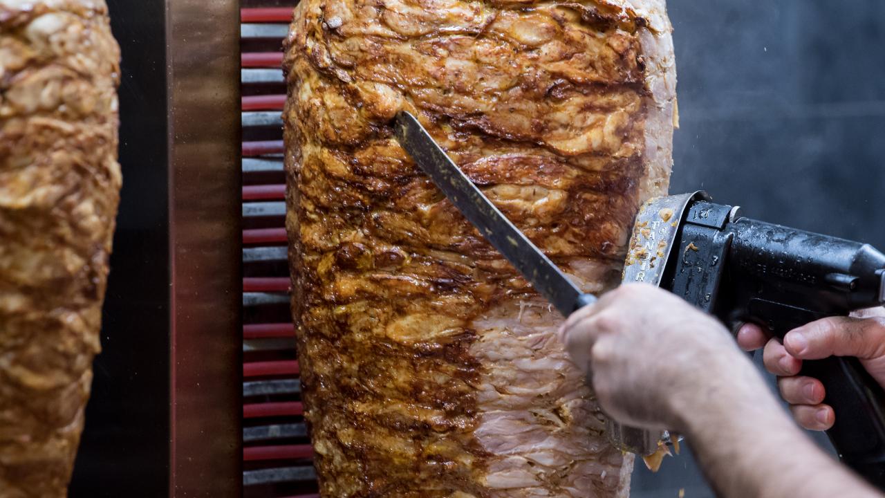 土耳其旋转烤肉制作全过程,土耳其烤肉正宗配方