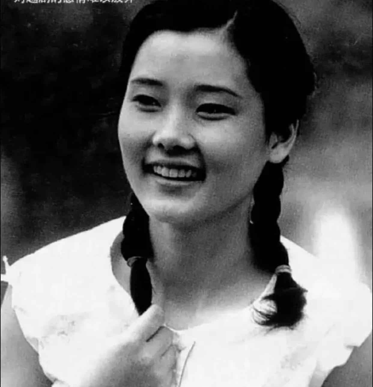 明星整容和不整容老去有什么区别,自然老去和整容明星的对比