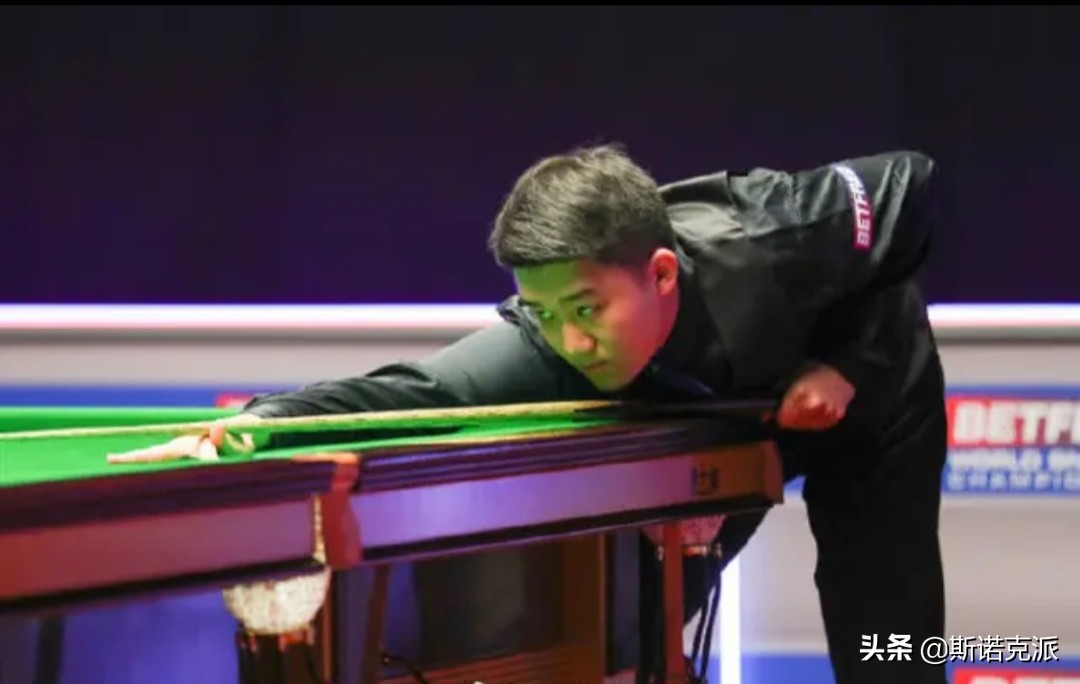 白朗宁冠军联赛,白朗宁比赛