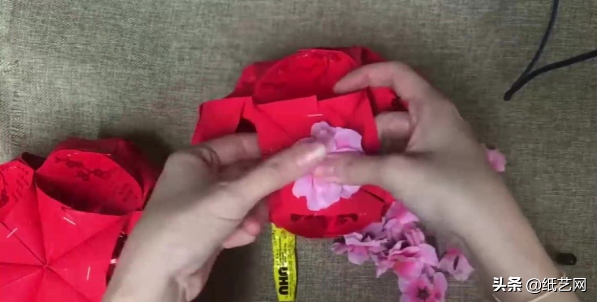 新年灯笼怎么做又简单又好玩,用红包做元宵节灯笼教程