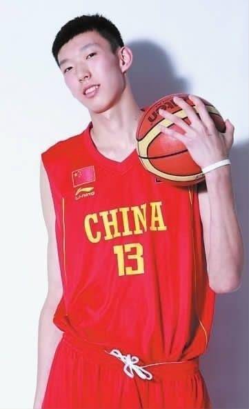 周琦为什么不打世界杯,周琦为啥入选亚洲杯最佳阵容