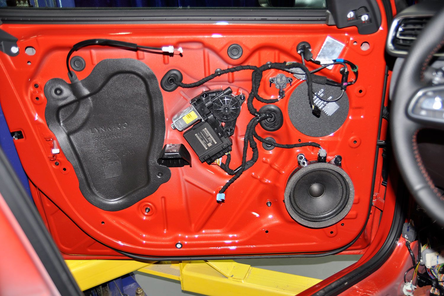 领克03发动机拆解,懂车帝领克03拆解视频