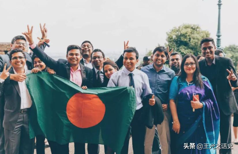 孟加拉为什么富人区旁边有贫民窟,孟加拉贫民区现状