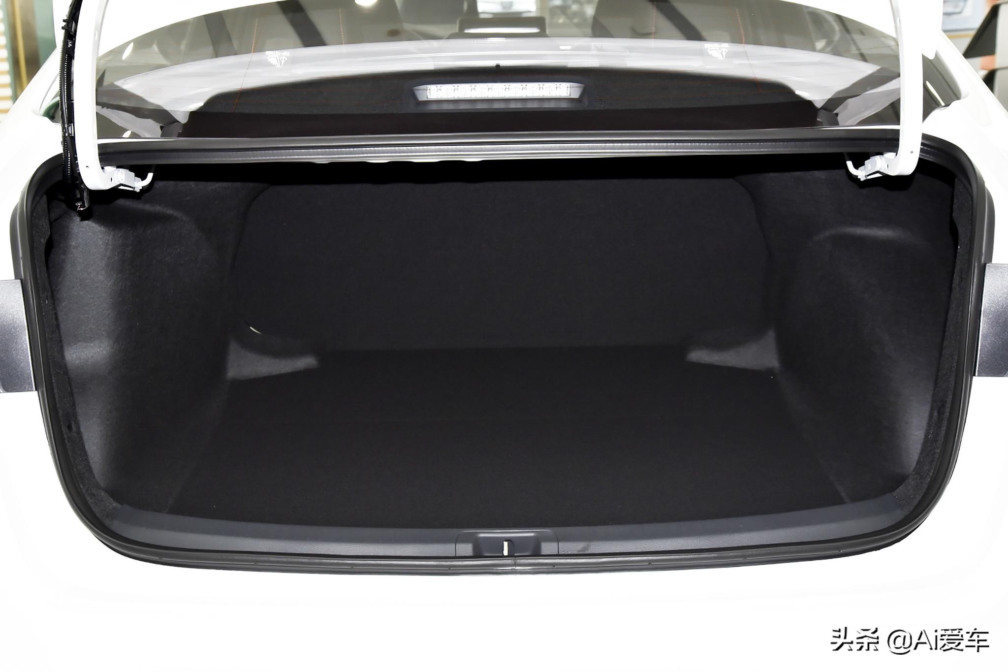 试驾丰田卡罗拉1.2t汽油版,丰田卡罗拉五座高配什么价位