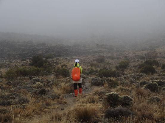 乞力马扎罗雪山冰川,住在珠穆朗玛峰山脚是什么感觉