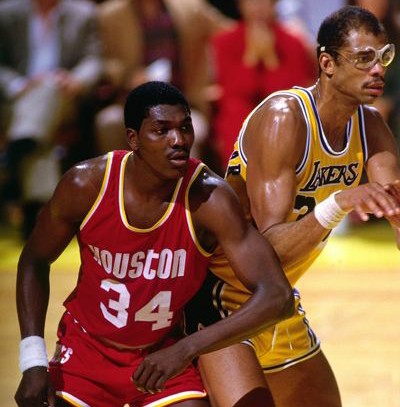 公牛王朝最惧怕的中锋奥拉朱旺,公牛队史最强中锋