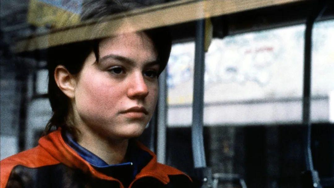 只用一部手机拍视频,只用一台摄影机拍出的电影