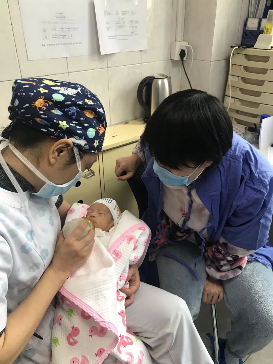 西安医学院第一附属医院“巴掌仙子”们的历险记