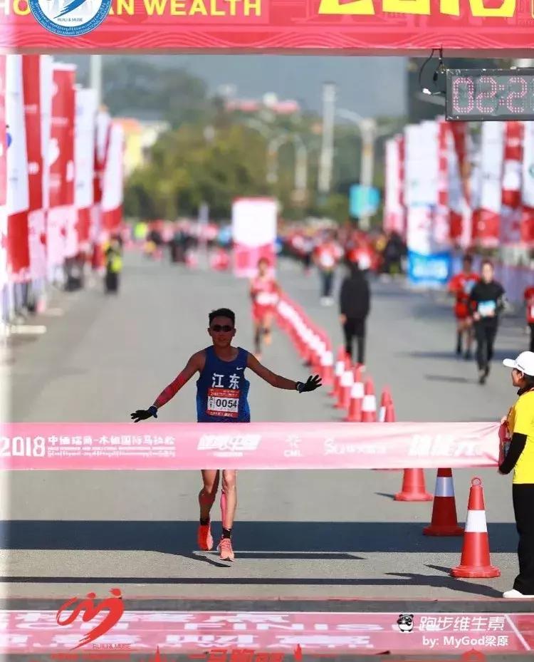 采访河豚,采访他