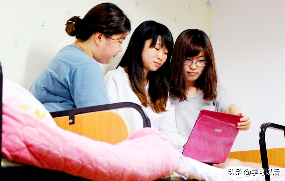 大学生如何处理宿舍人际关系800字,大学寝室处理人际关系时的原则