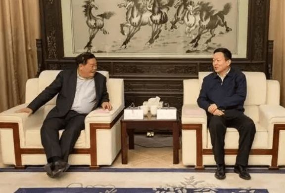 年薪12万被曹德旺免职的总经理,曹德旺开除年薪80万高管