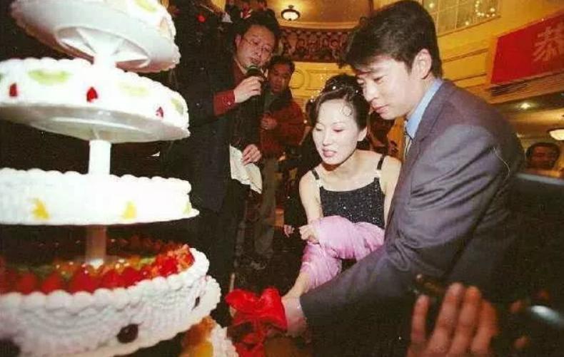 王军霞田径第一人,田径奥运冠军王军霞晒出视频