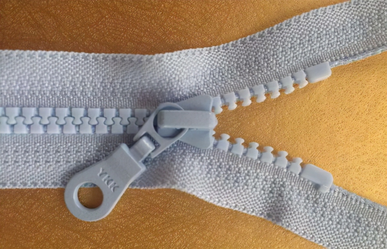 爱自由箱包怎么定制,骑行背包如何选择爱自由箱包