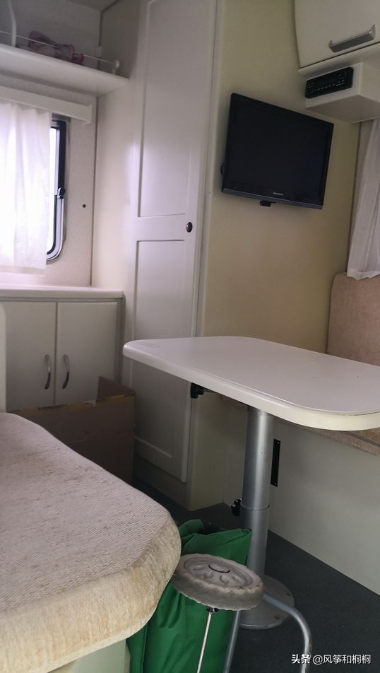 开房车自驾游的生活,老婆当专职司机